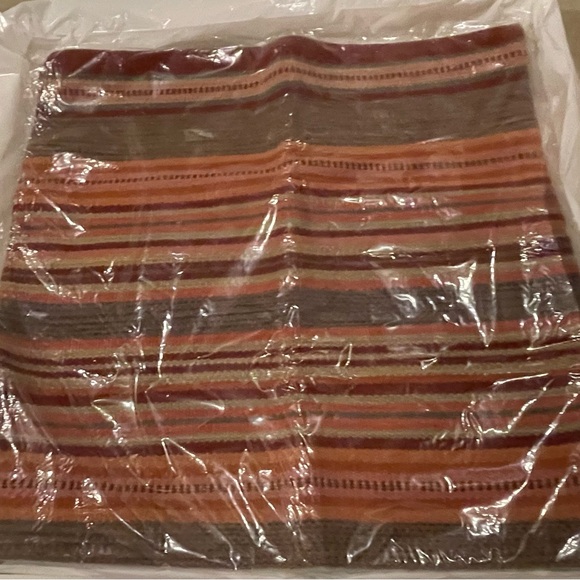 NWT Pottery Barn Albany Stripe Kilim Dhurrie Pillow Cover, 24” - Picture 2 of 6